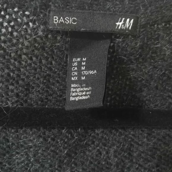 H&M Long Grey Cardigan, Size Medium - Picture 4 of 5